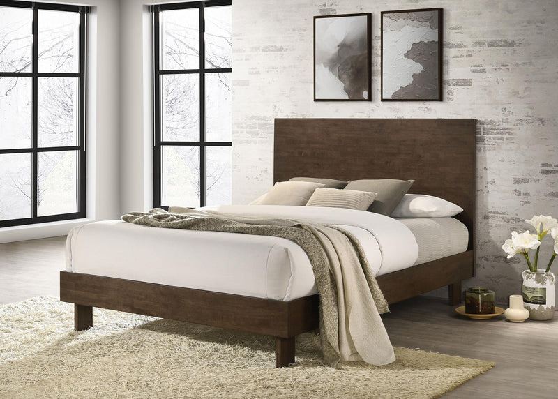 Glenwood 48-inch Queen Platform Panel Bed Warm Brown - 225011Q