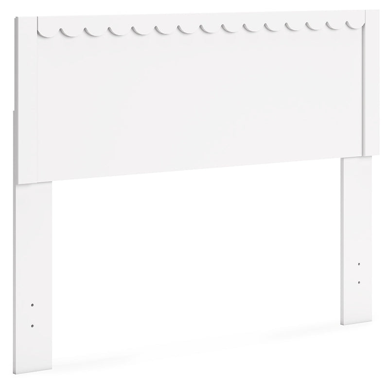 Hallityn Full Panel Headboard with Dresser in White - PKG018832