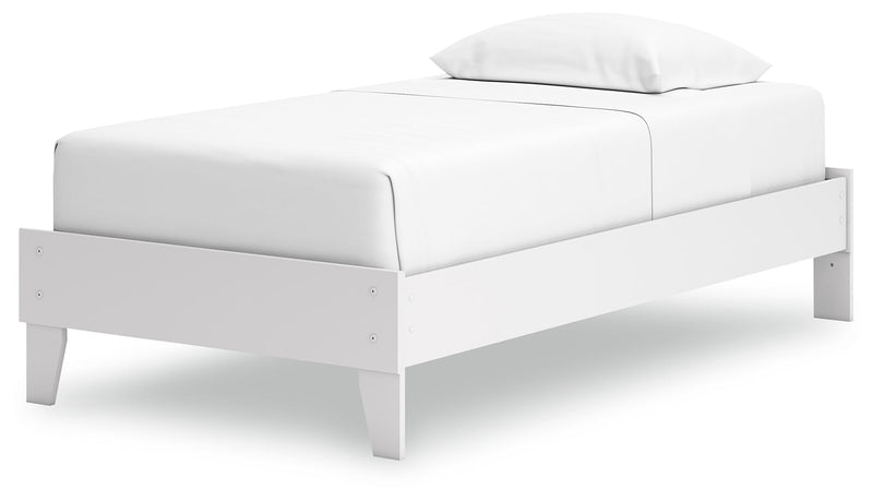 Hallityn Twin Platform Bed with Dresser and Nightstand in White - PKG018813