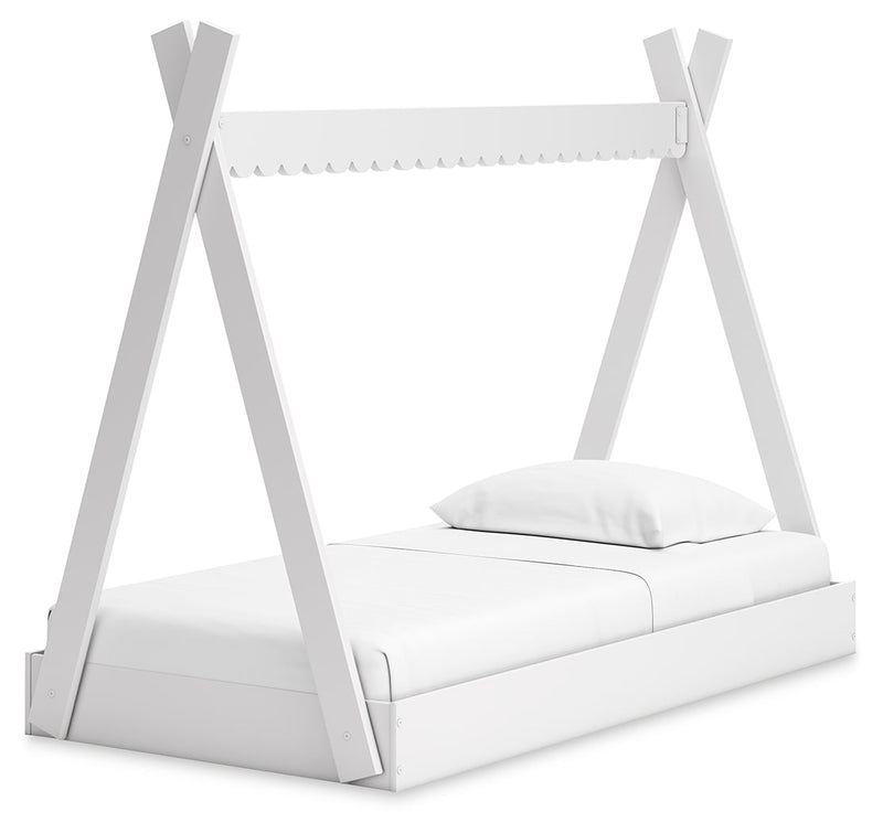 Hallityn Twin Tent Bed with Dresser, Chest and Nightstand in White - PKG018823