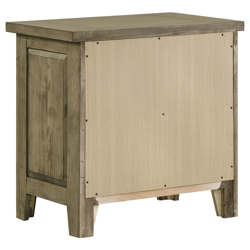 Hazlewood 4-piece Eastern King Bedroom Set Vineyard Oak - 207531KE-S4