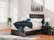 Hollivern Full Panel Bed, Dresser and Nightstand in Dark Gray - PKG021605