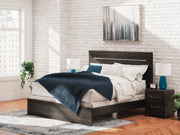 Hollivern King Panel Bed, Dresser, Mirror and Nightstand in Dark Gray - PKG021617