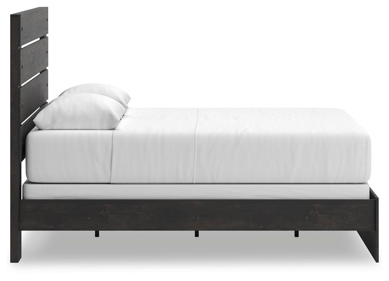 Hollivern Queen Panel Bed and Dresser in Dark Gray - PKG021612