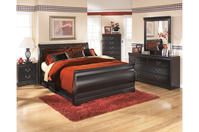 Huey Vineyard Black Nightstand - DMV FurnitureNightstand