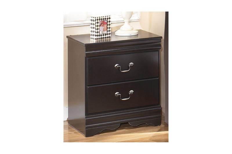 Huey Vineyard Black Nightstand - DMV FurnitureNightstand