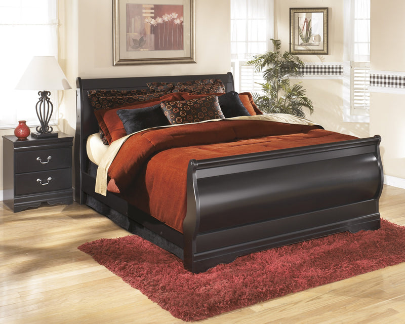 Huey Vineyard Black Queen Sleigh Bed - DMV FurnitureQueen Bed