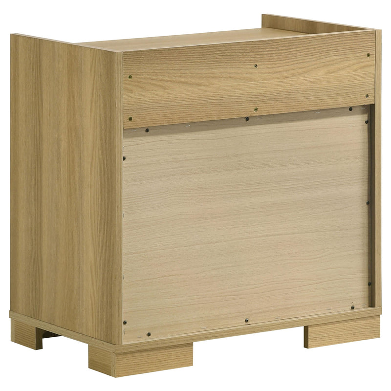 Hyland 4-piece Queen Bedroom Set Natural - 215651Q-S4