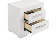 Ives 4-piece Eastern King Bedroom Set White High Gloss - 224941KE-S4