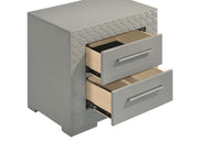 Ives 4-piece Queen Bedroom Set Grey High Gloss - 224971Q-S4