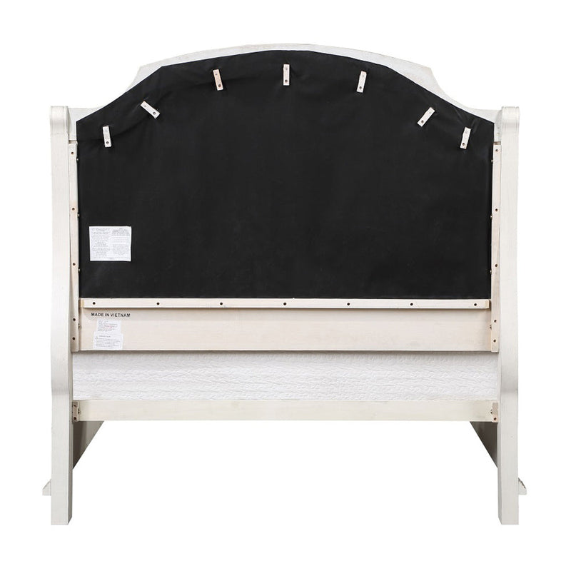 Jaqueline EK Bed W/Storage - BD01432EK
