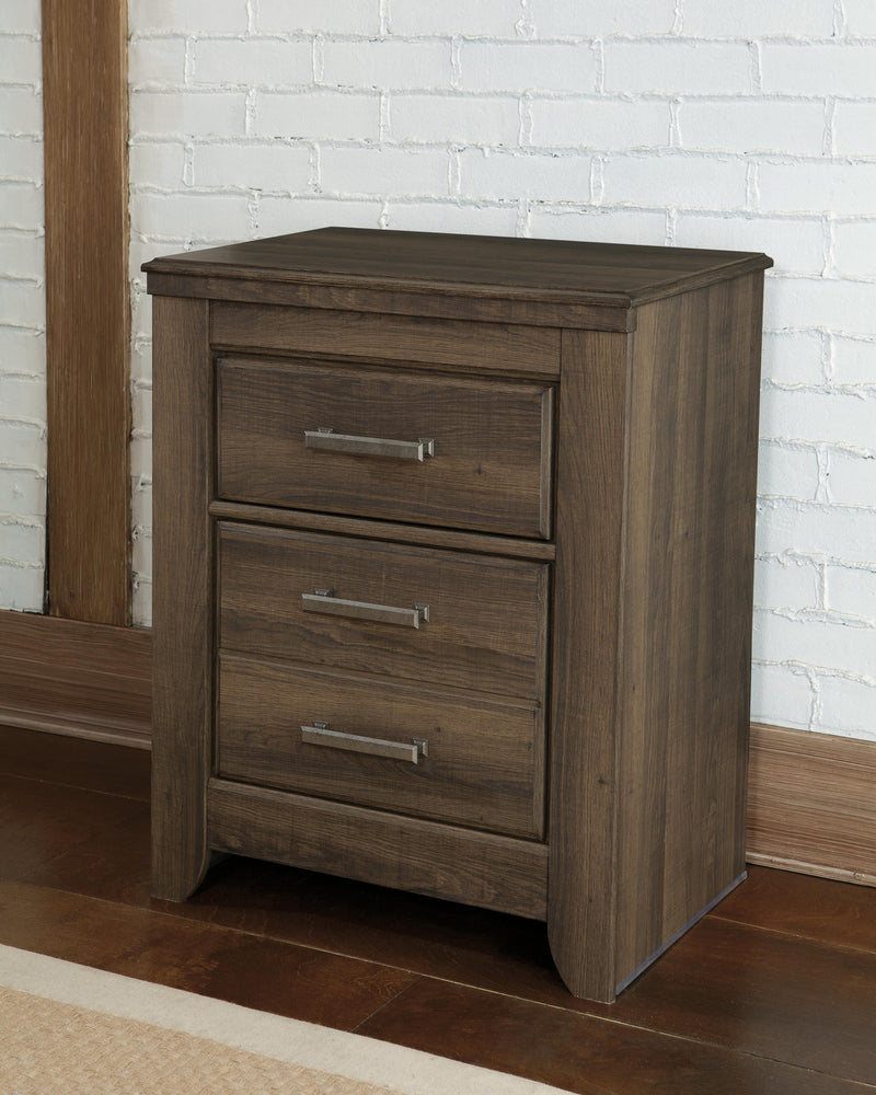 Juararo Dark Brown Queen Poster Bed, 2 Dressers, Mirror and 2 Nightstands - B251B41