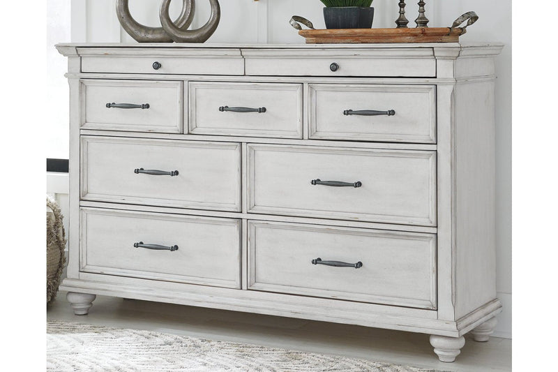Kanwyn Whitewash Dresser - DMV FurnitureDresser