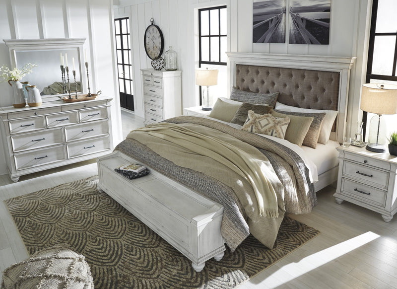 Kanwyn Whitewash King Upholstered Storage Bed - DMV FurnitureKing Bed