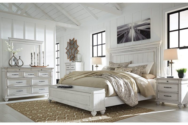 Kanwyn Whitewash Queen Panel Bed with Storage Bench - DMV FurnitureQueen Bed