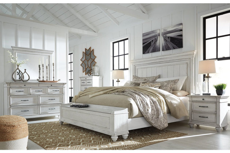 Kanwyn Whitewash Queen Panel Bed with Storage Bench - DMV FurnitureQueen Bed