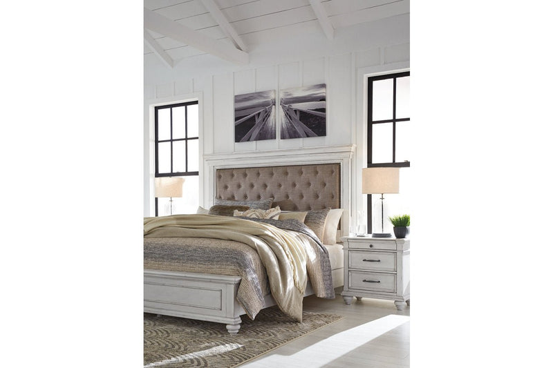 Kanwyn Whitewash Queen Panel Upholstered Bed - DMV FurnitureQueen Bed