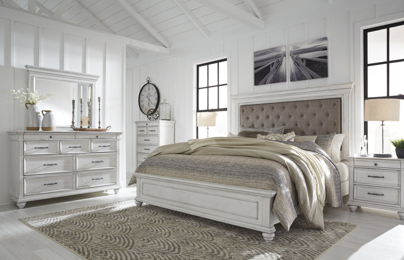 Kanwyn Whitewash Queen Upholstered Panel Bed - DMV FurnitureQueen Bed