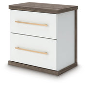 Kendanport Dresser and 2 Nightstands - PCB1108B15