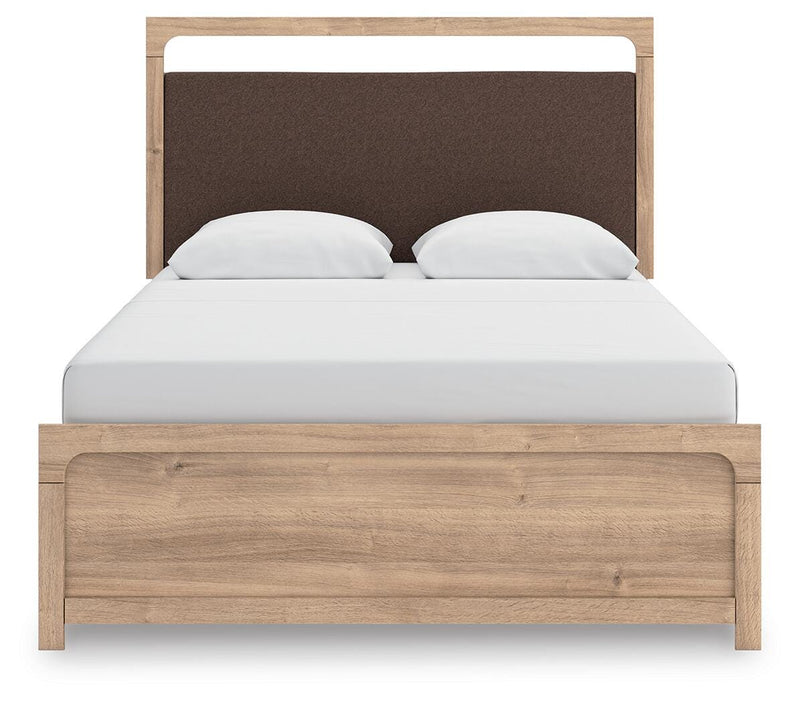 Kinlanni Queen Upholstered Panel Bed and Dresser in Tan - PKG023882
