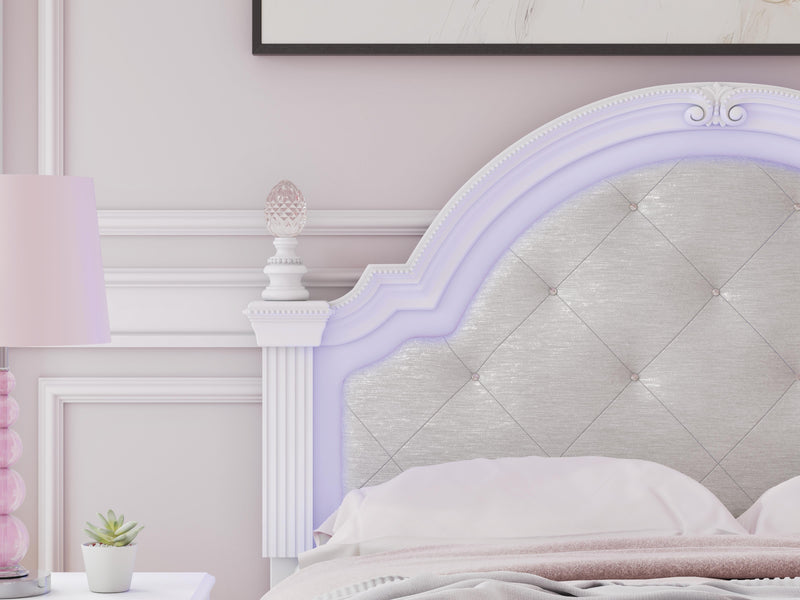Kozlani Full Upholstered Panel Bed and Dresser in White - PKG023800