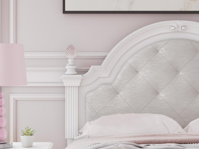 Kozlani Full Upholstered Panel Bed, Dresser and Chest in White - PKG023804