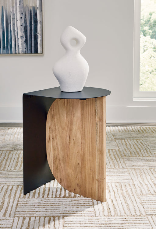Ladgate Black/Natural Accent Table - A4000628