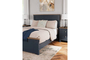 Landocken Brown/Blue Queen Panel Bed - DMV FurnitureQueen Bed