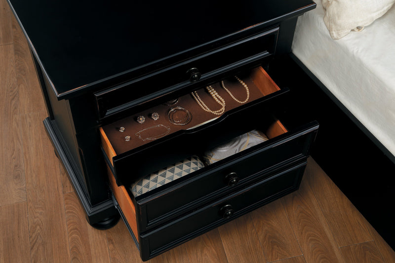 Laurelin Black Sleigh Storage Platform Bedroom Set - DMV FurnitureBedroom Set