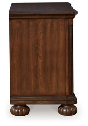 Lavinton King Poster Bed with Mirrored Dresser, Chest and 2 Nightstands in Brown - PKG016867