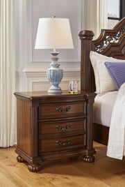 Lavinton King Poster Bed with Mirrored Dresser, Chest and 2 Nightstands in Brown - PKG016867