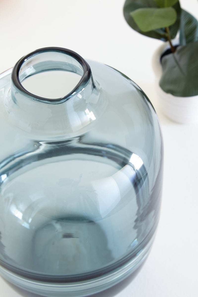 Lemmitt Vase - DMV FurnitureVase