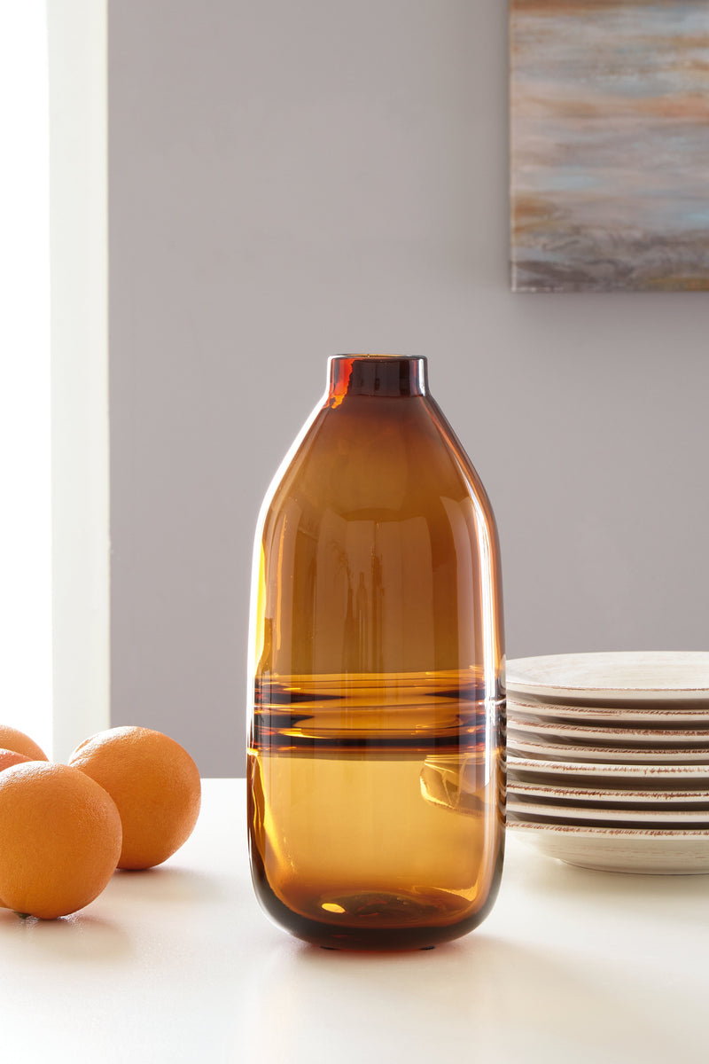 Lemmitt Vase - DMV FurnitureVase
