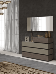 Leo Dresser/Chest/Mirror Set - p10942