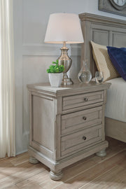 Lettner Light Gray King Panel Bed, Dresser, Mirror and 2 Nightstands - B733B48