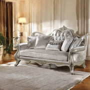 Libertee Sofa w/5 Pillows - LV03820