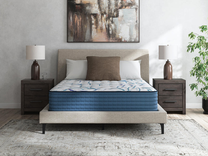 Limited Edition Plush 3.0 White Full Mattress - M45121