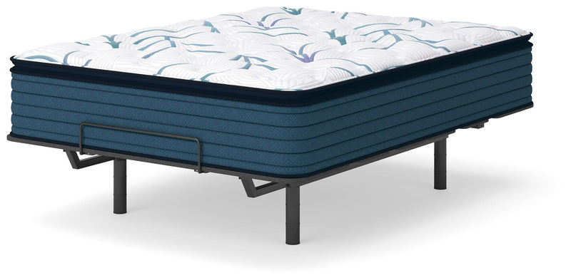 Limited Edition Plush PT 3.0 White Twin Mattress - M45211