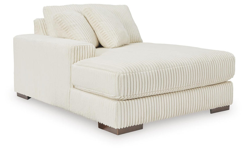 Lindyn Ivory Super Chaise - 21104S16