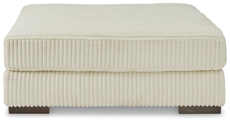 Lindyn Oversized Accent Ottoman - DMV FurnitureOttoman