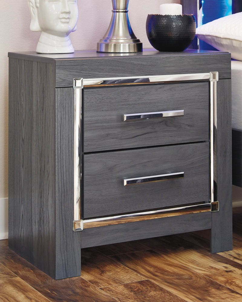 Lodanna Full Panel Bed with 2 Storage Drawers with Mirrored Dresser and 2 Nightstands in Gray - PKG003614