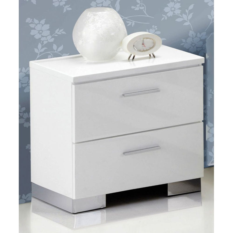 Lorimar Nightstand - 22633