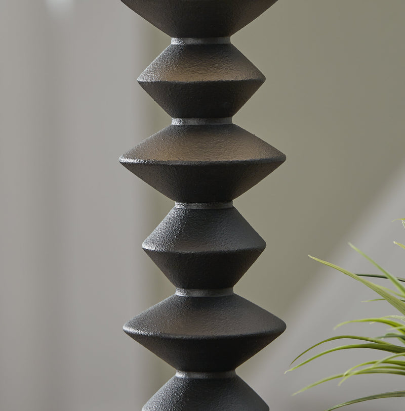 Luanndon Black Buffet Lamp - L235783