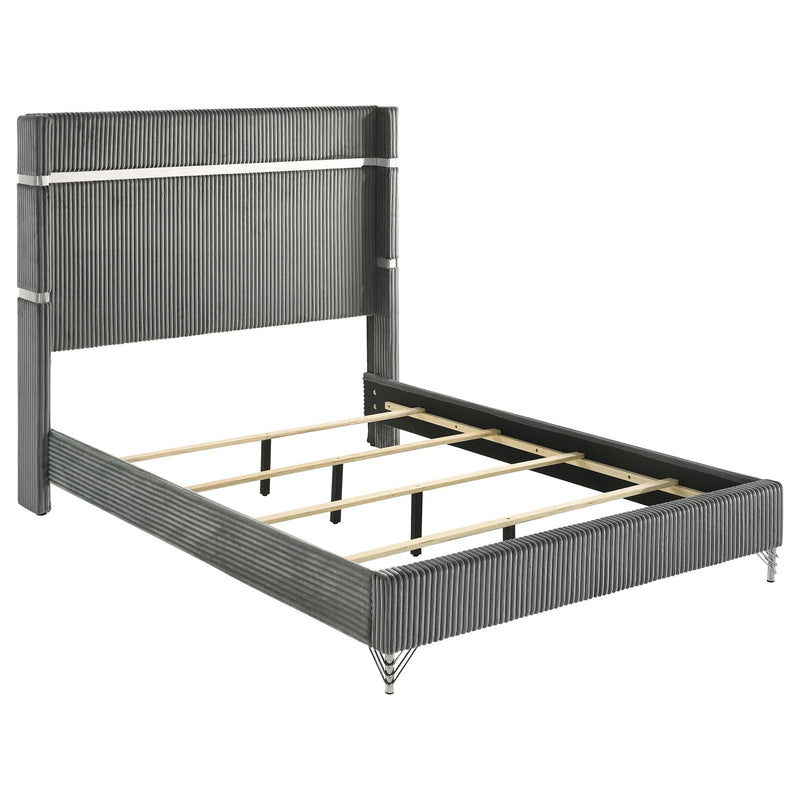 Lucia 4-piece Eastern King Bedroom Set Grey and Black - 224991KE-S4
