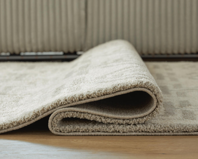 Maconville Ivory/Gray Large Rug - R407321