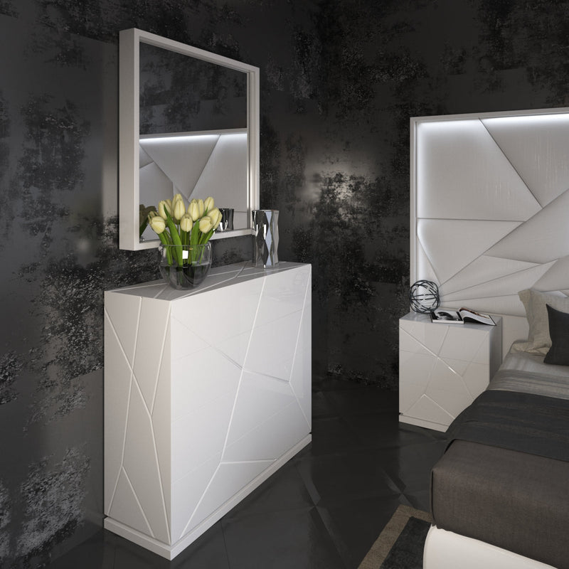 Majesty Bedroom W/Light And Kiu Cases Set - DMV Furniture