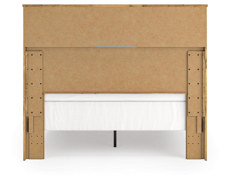 Maystonna Brown Queen Panel Bed - PCB1580B4