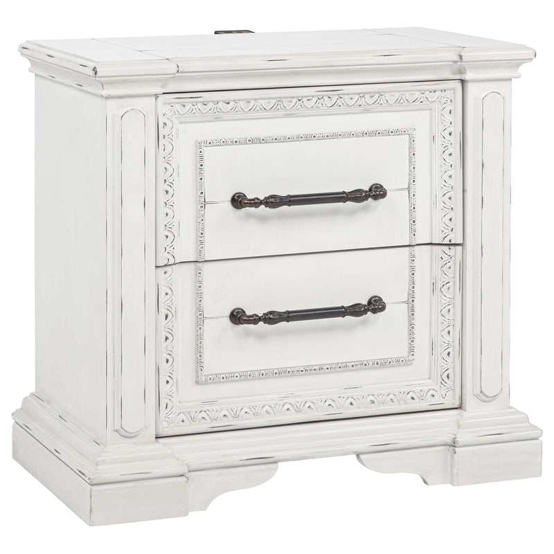 McKinney 4-piece Eastern King Bedroom Set Vintage White - 215871KE-S4