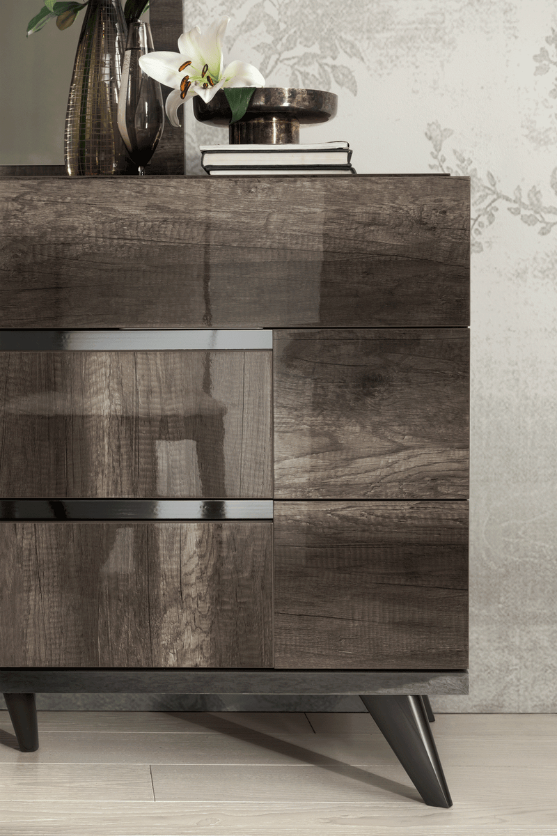 Medea Dresser/Chest/Mirror - DMV FurnitureDresser