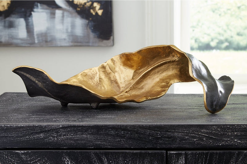 Melinda Black/Gold Finish Sculpture - DMV FurnitureSculpture